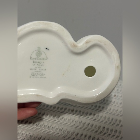 Vintage Royal Doulton White Cat Duo Figurine - Picture 5 of 6